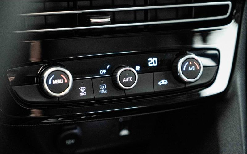 OPEL Mokka OPEL Mokka