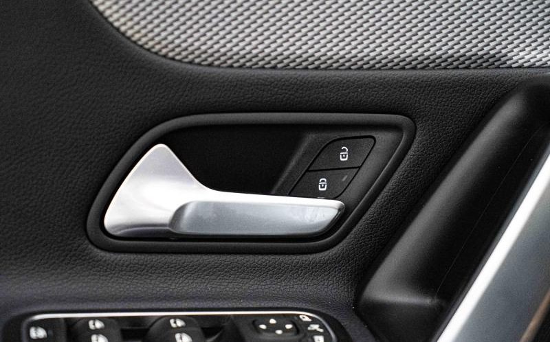 MERCEDES-BENZ CLA Shooting Brake MERCEDES-BENZ CLA Shooting Brake