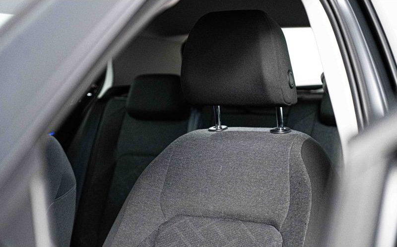 VOLKSWAGEN Golf VOLKSWAGEN Golf