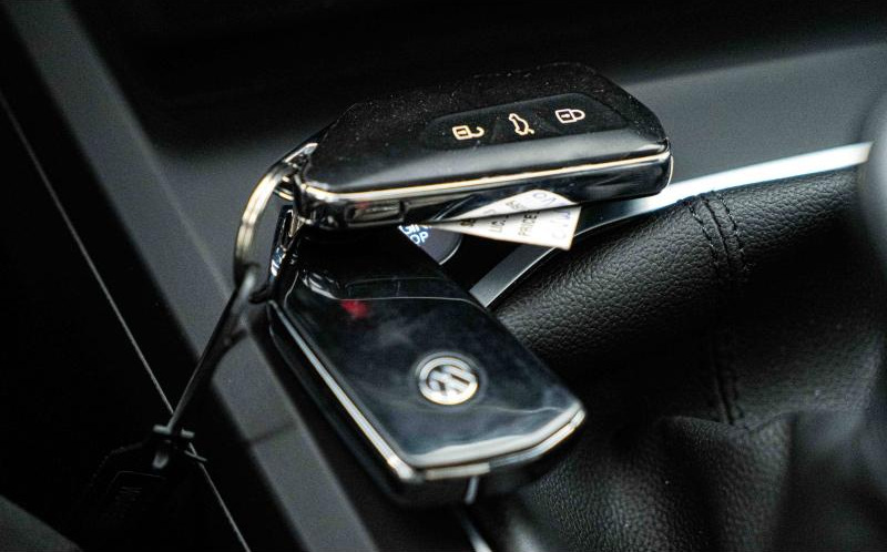 VOLKSWAGEN Golf VOLKSWAGEN Golf