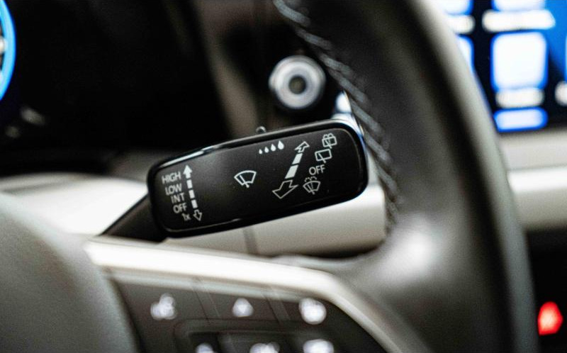 VOLKSWAGEN Golf VOLKSWAGEN Golf