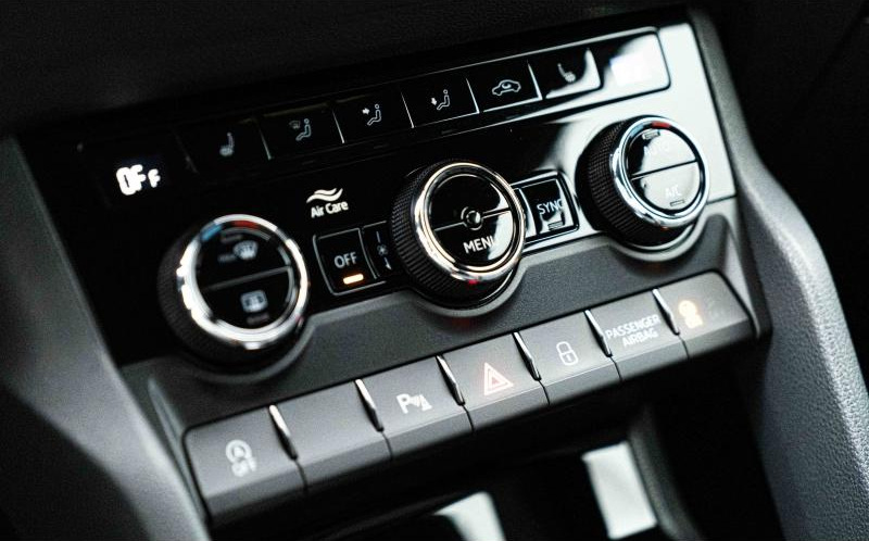 SKODA Karoq SKODA Karoq