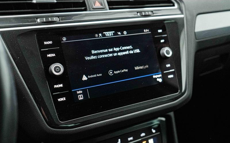 VOLKSWAGEN Tiguan VOLKSWAGEN Tiguan