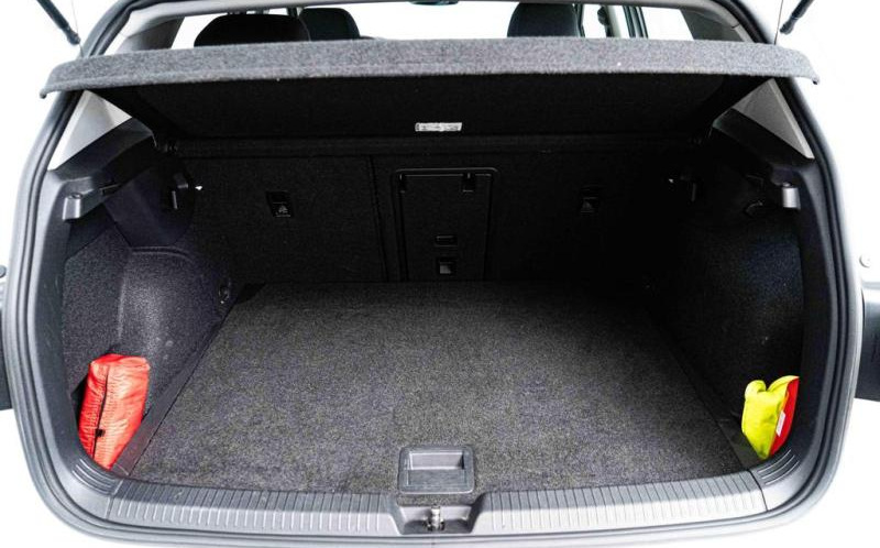 VOLKSWAGEN Golf VOLKSWAGEN Golf