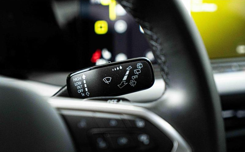 VOLKSWAGEN Golf VOLKSWAGEN Golf