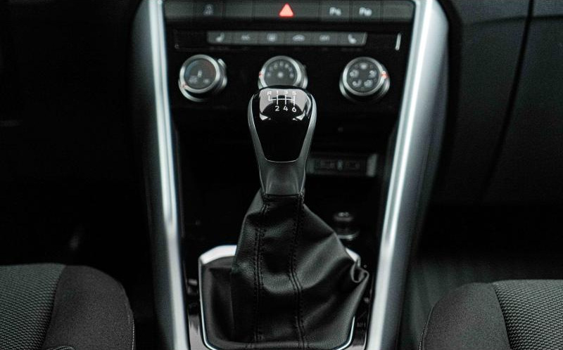 VOLKSWAGEN T-Roc VOLKSWAGEN T-Roc