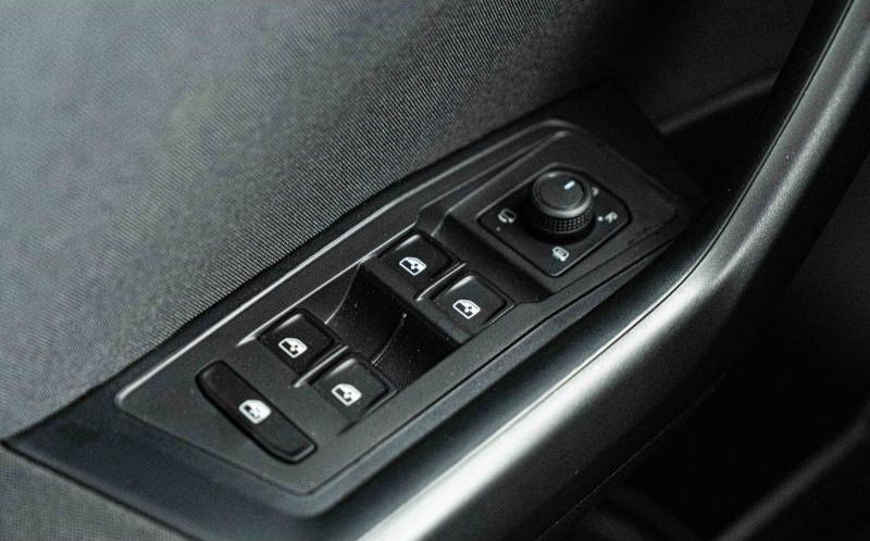 VOLKSWAGEN T-Roc VOLKSWAGEN T-Roc