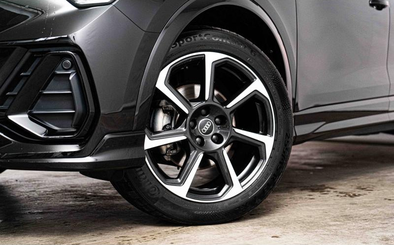 AUDI Q3 AUDI Q3