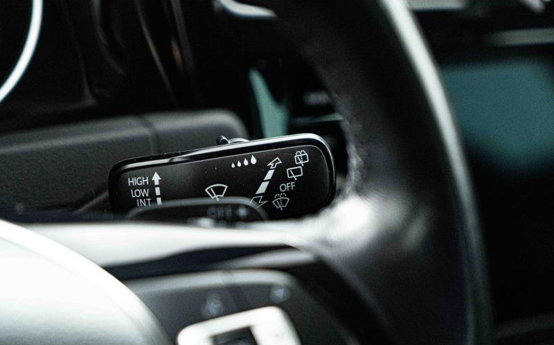 VOLKSWAGEN Golf VOLKSWAGEN Golf