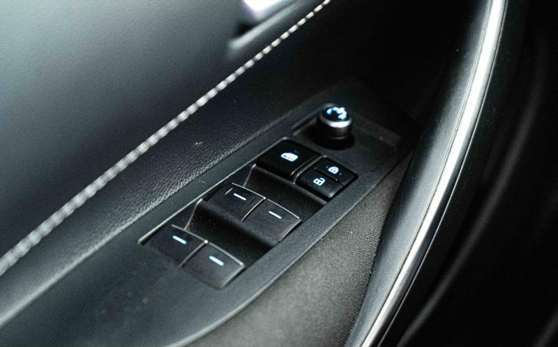 TOYOTA Corolla Touring Spt