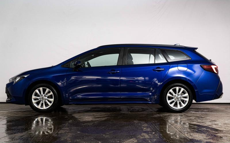 TOYOTA Corolla Touring Spt