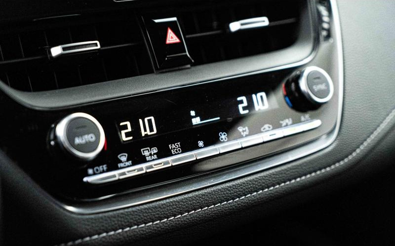 TOYOTA Corolla Touring Spt