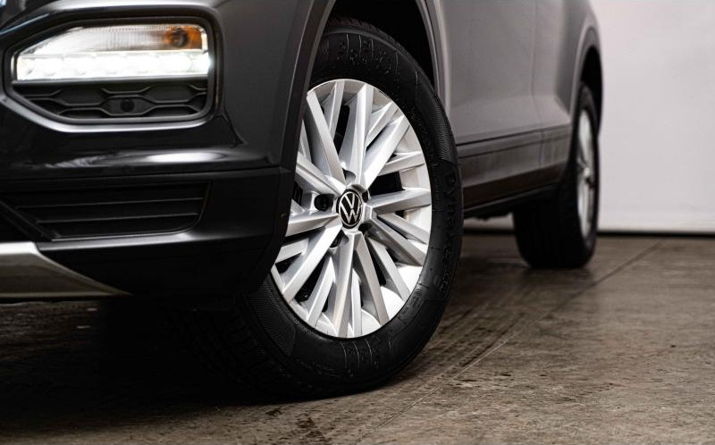 VOLKSWAGEN T-Roc VOLKSWAGEN T-Roc