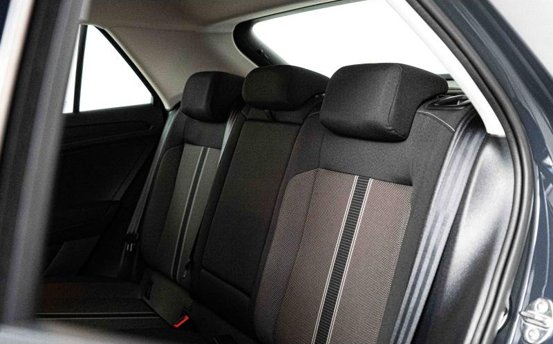 VOLKSWAGEN T-Roc VOLKSWAGEN T-Roc