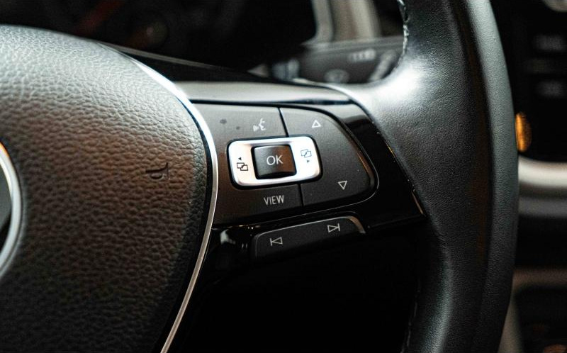 VOLKSWAGEN T-Roc VOLKSWAGEN T-Roc