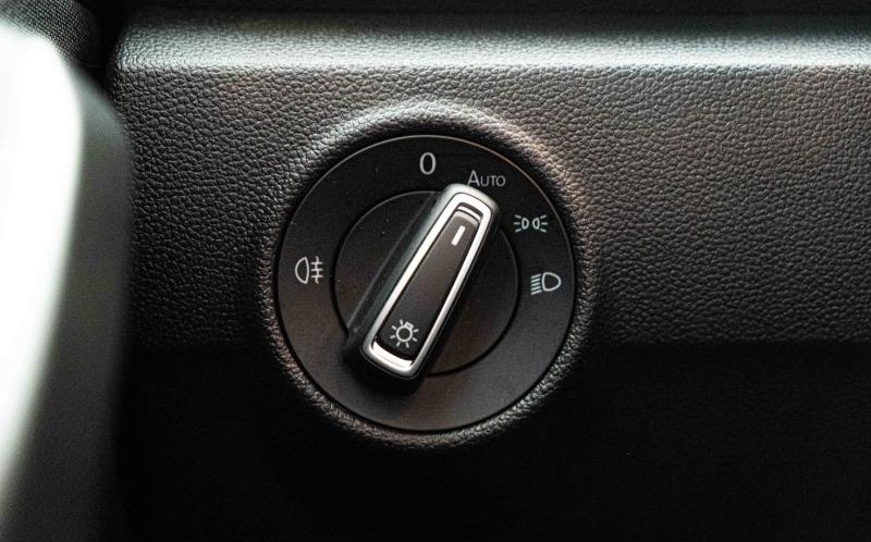 VOLKSWAGEN T-Roc VOLKSWAGEN T-Roc