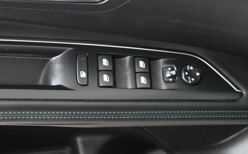 PEUGEOT 3008 PEUGEOT 3008