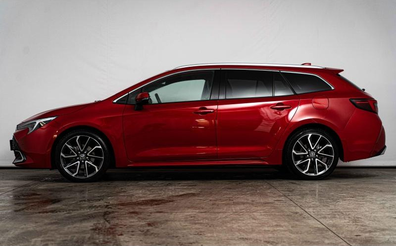 TOYOTA Corolla Touring Spt