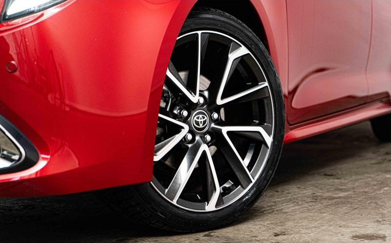 TOYOTA Corolla Touring Spt