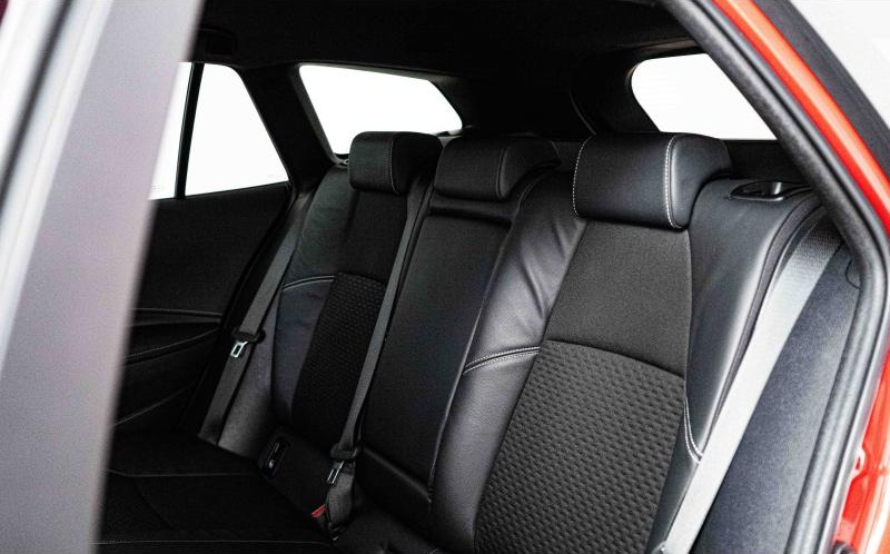 TOYOTA Corolla Touring Spt