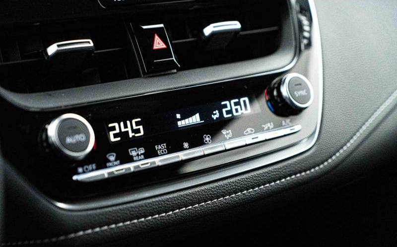 TOYOTA Corolla Touring Spt