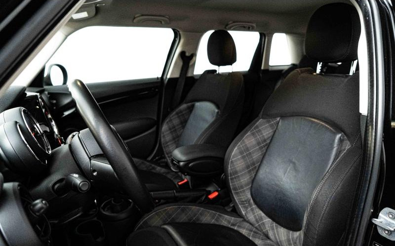 MINI Mini 5 Portes MINI Mini 5 Portes