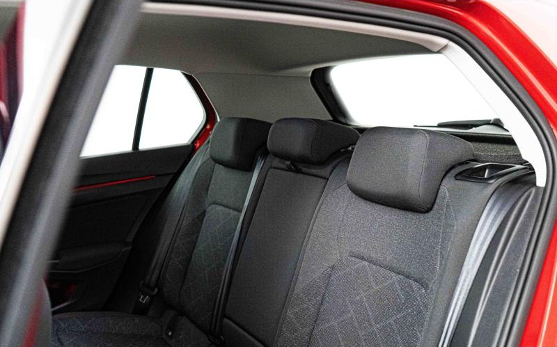 VOLKSWAGEN Golf VOLKSWAGEN Golf