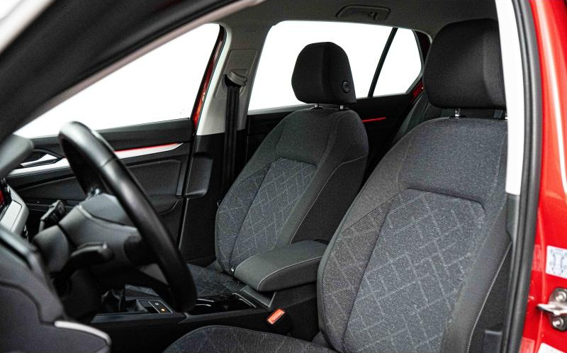 VOLKSWAGEN Golf VOLKSWAGEN Golf