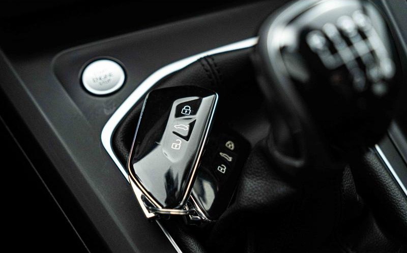 VOLKSWAGEN Golf VOLKSWAGEN Golf