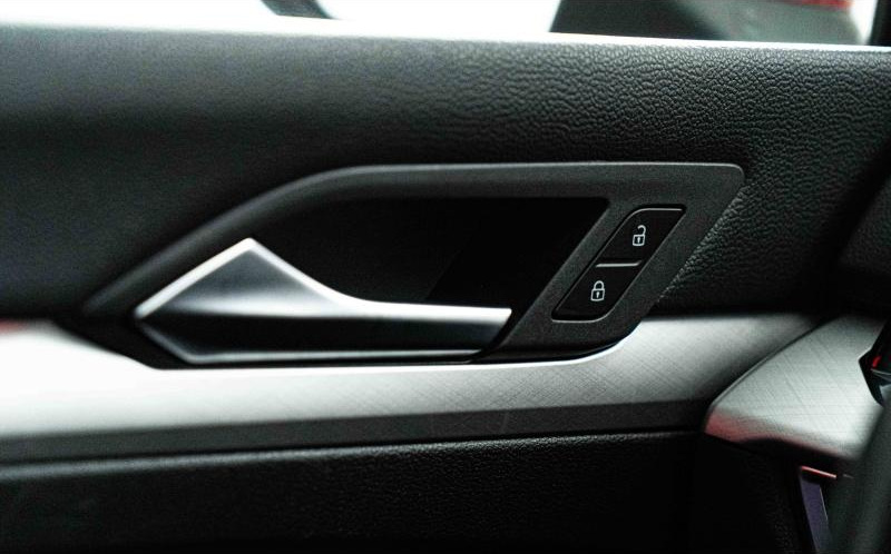 VOLKSWAGEN Golf VOLKSWAGEN Golf