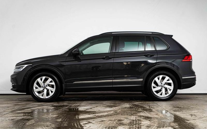VOLKSWAGEN Tiguan VOLKSWAGEN Tiguan