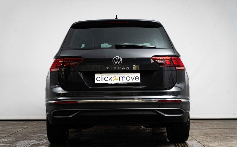 VOLKSWAGEN Tiguan VOLKSWAGEN Tiguan