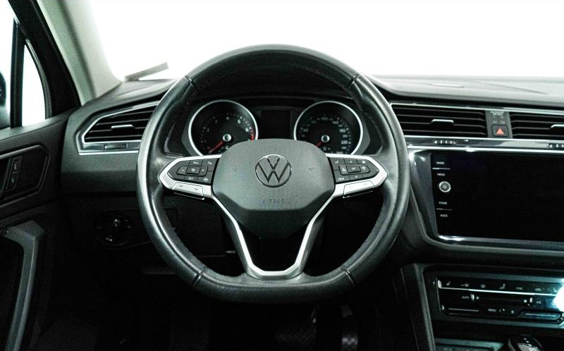VOLKSWAGEN Tiguan VOLKSWAGEN Tiguan