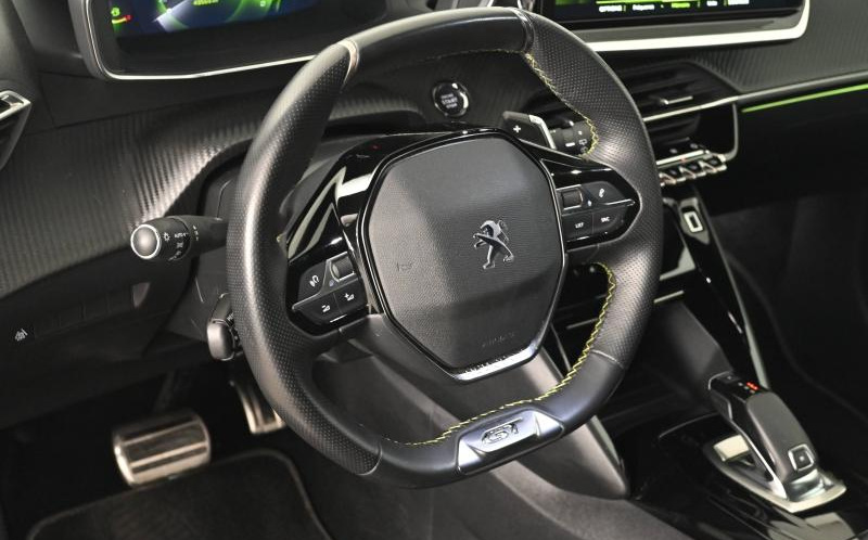 PEUGEOT 208 PEUGEOT 208