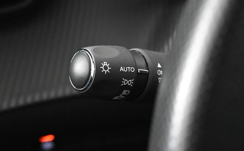 PEUGEOT 208 PEUGEOT 208