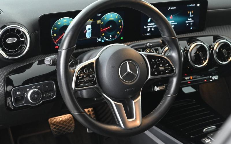 MERCEDES-BENZ Classe A MERCEDES-BENZ Classe A