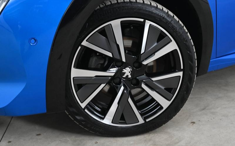 PEUGEOT 208 PEUGEOT 208