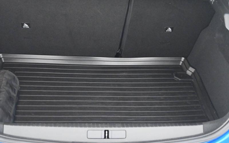 PEUGEOT 208 PEUGEOT 208