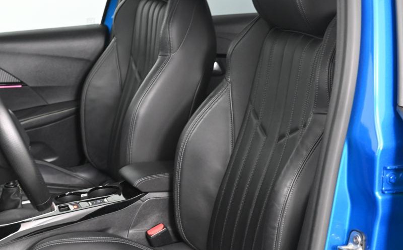 PEUGEOT 208 PEUGEOT 208