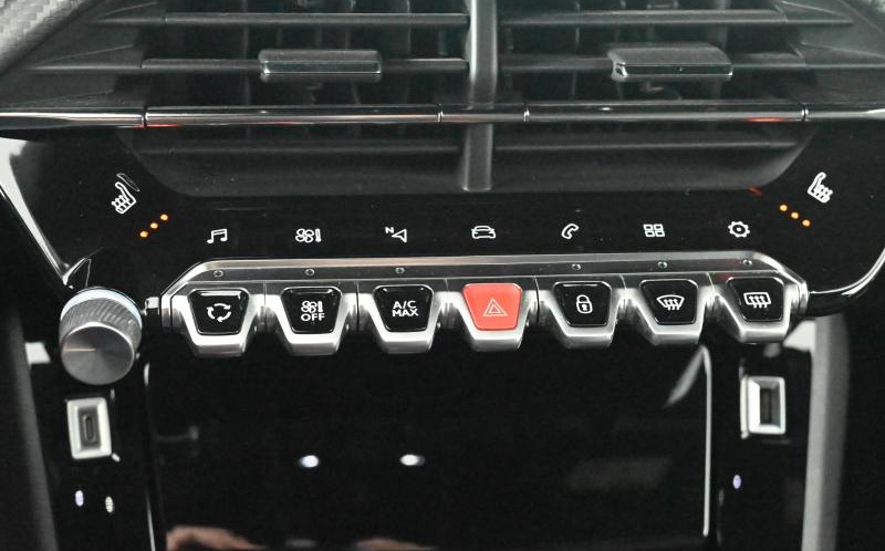 PEUGEOT 208 PEUGEOT 208