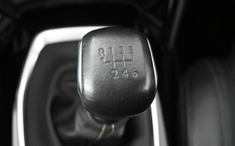 PEUGEOT 208 PEUGEOT 208