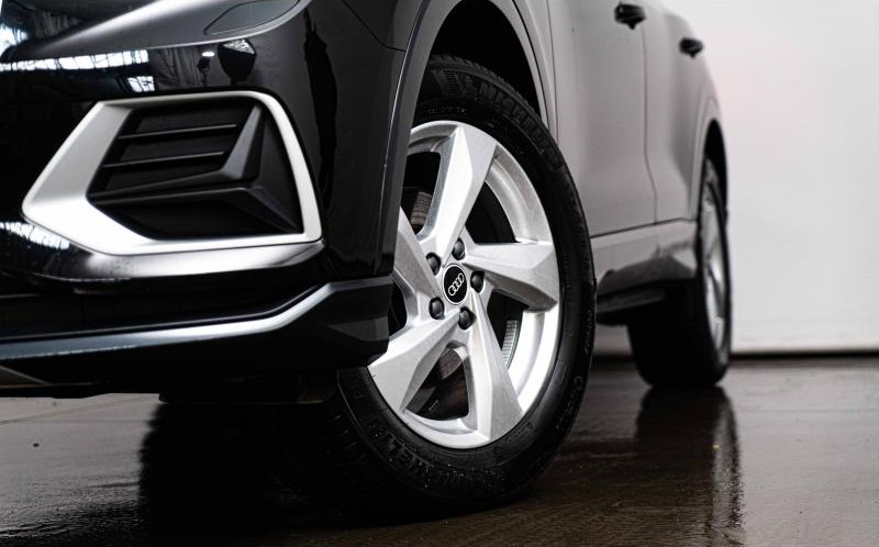 AUDI Q3 AUDI Q3