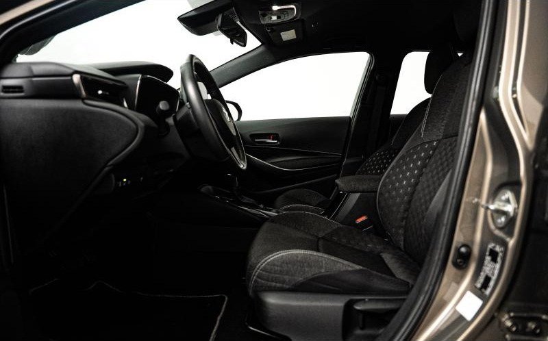 TOYOTA Corolla Touring Spt