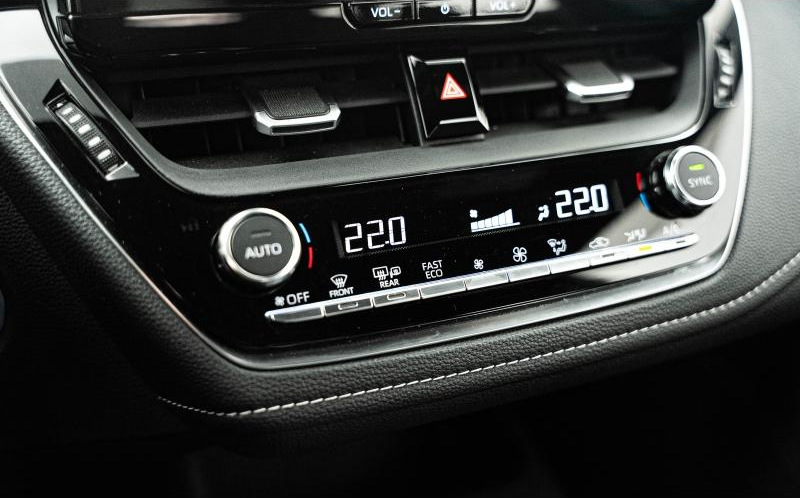 TOYOTA Corolla Touring Spt