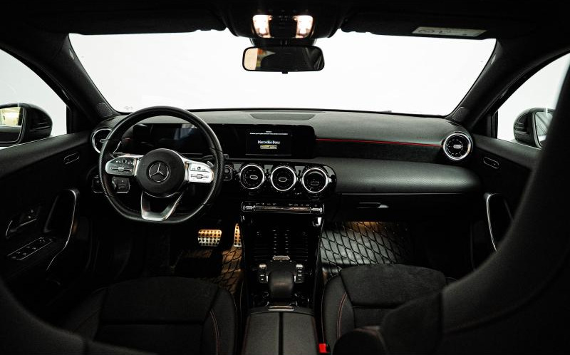 MERCEDES-BENZ Classe A MERCEDES-BENZ Classe A