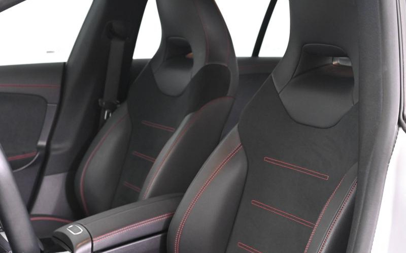 MERCEDES-BENZ CLA Shooting Brake