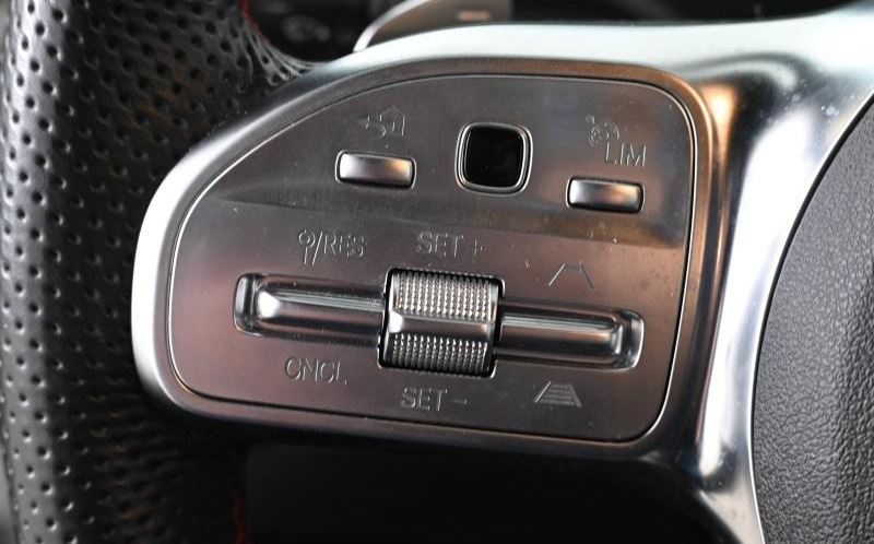 MERCEDES-BENZ CLA Shooting Brake