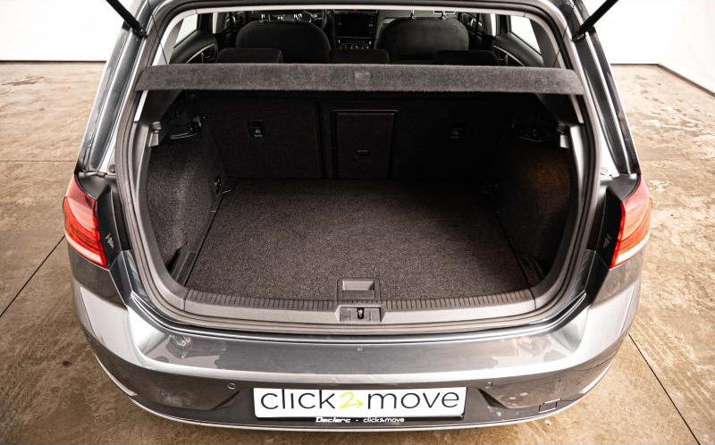 VOLKSWAGEN Golf VOLKSWAGEN Golf