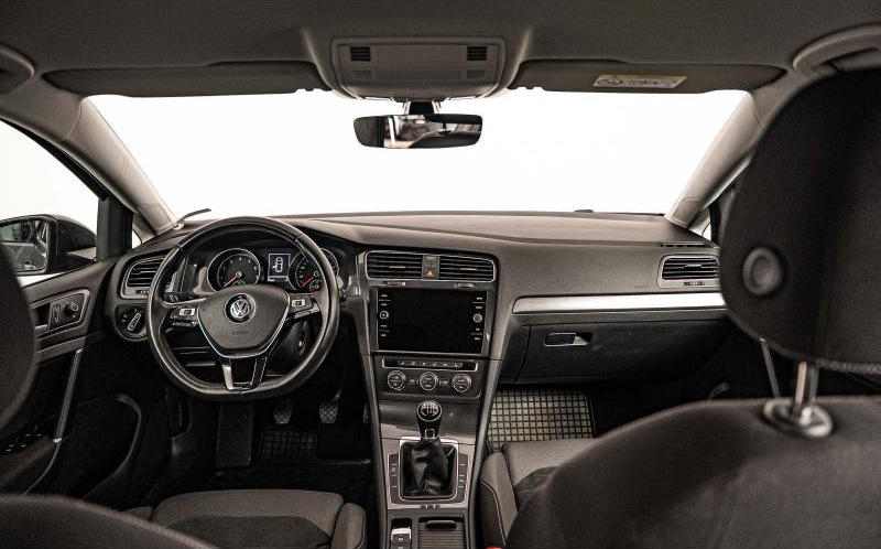 VOLKSWAGEN Golf VOLKSWAGEN Golf