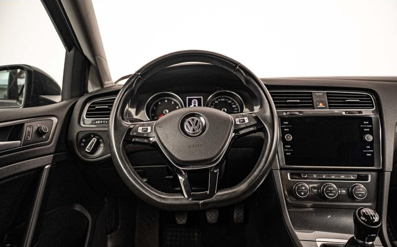 VOLKSWAGEN Golf VOLKSWAGEN Golf